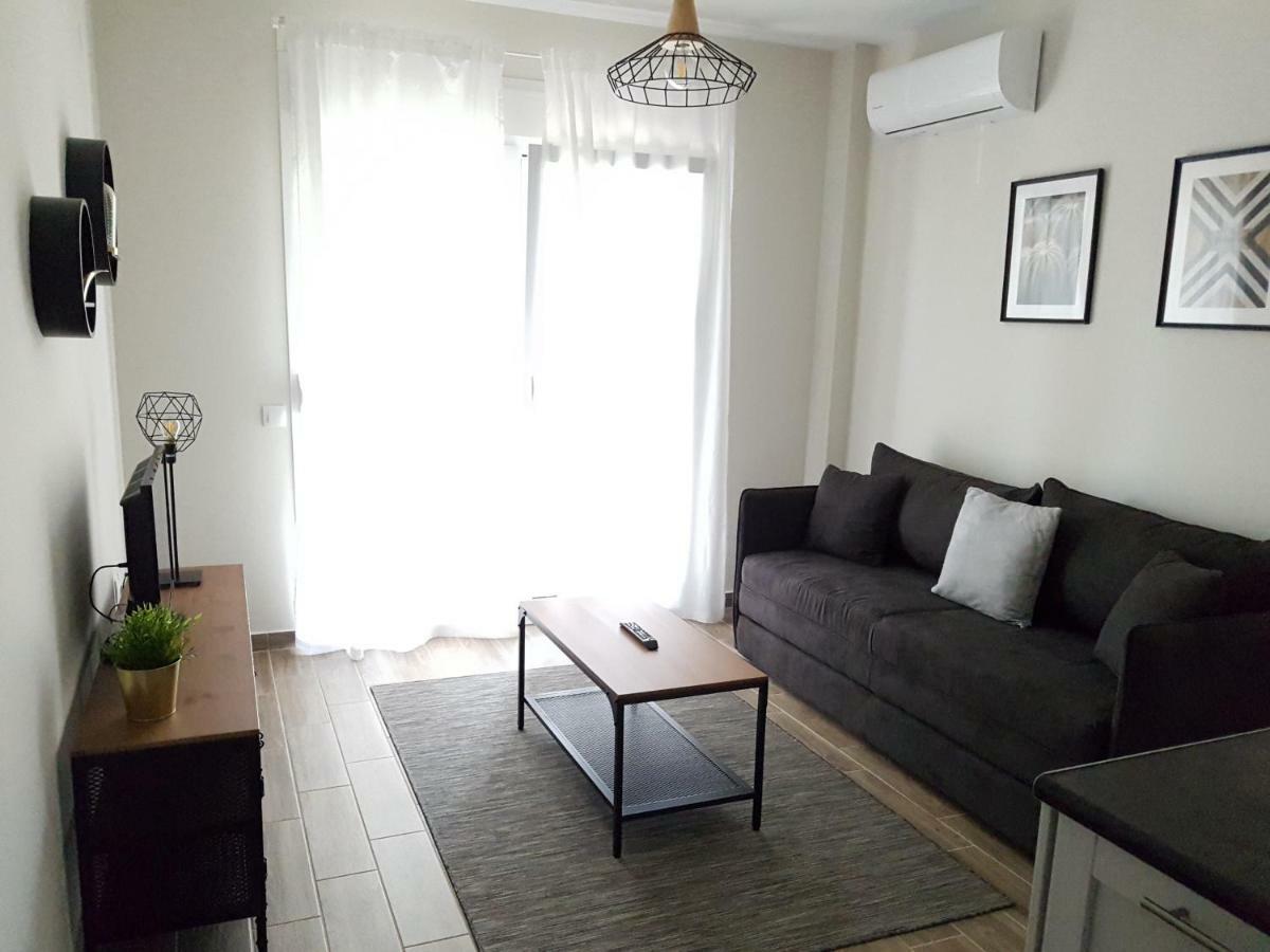 Fantastic Four Apartments Neoi Epivatai Buitenkant foto