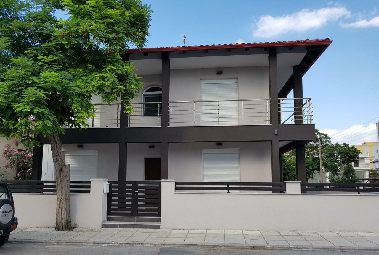 Fantastic Four Apartments Neoi Epivatai Buitenkant foto