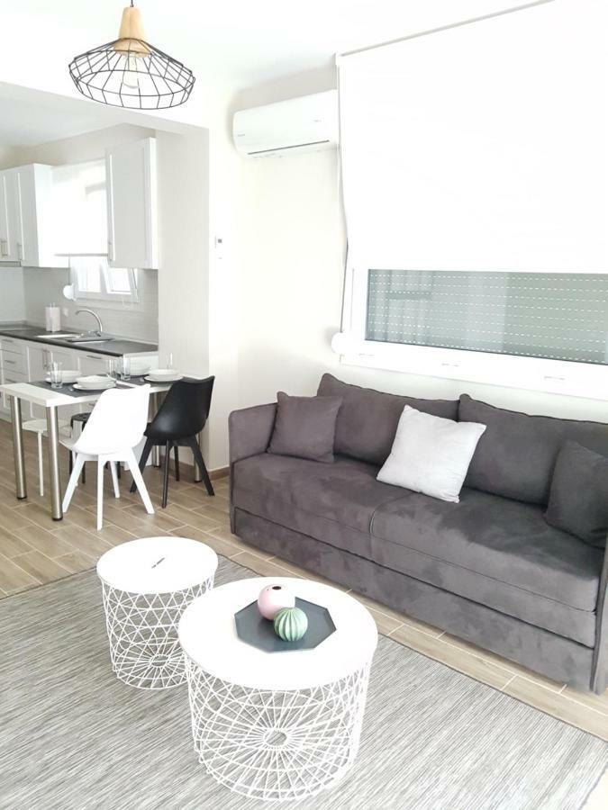 Fantastic Four Apartments Neoi Epivatai Buitenkant foto